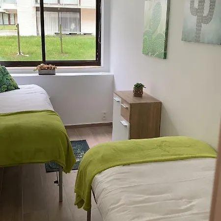 Апарт-отель Luxury 2 Bedr Max 6 P App + Garden + Wifi